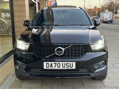 Volvo XC40  2.0 B4 MHEV R-Design Pro SUV 5dr Petrol Hybrid Aut 