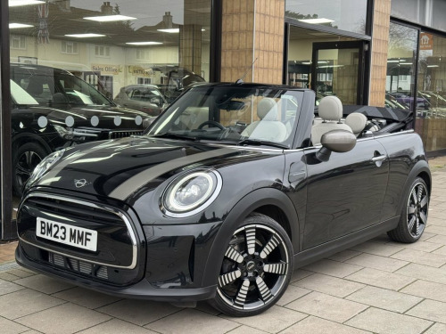 MINI Convertible  1.5 Cooper Exclusive Convertible 2dr Petrol Steptr 