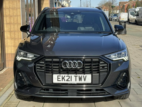 Audi Q3  1.5 TFSI CoD 35 Black Edition SUV 5dr Petrol S Tro 