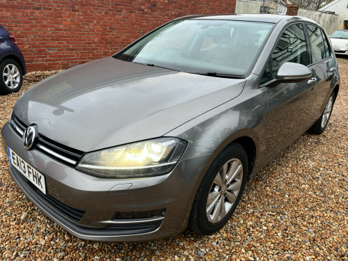 Volkswagen Golf  SE TSI BLUEMOTION TECHNOLOGY DSG 5-Door