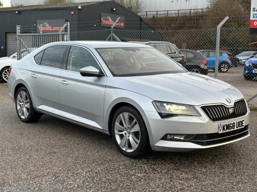 Skoda Superb  2.0 TDI SE L Executive Hatchback 5dr Diesel DSG Eu
