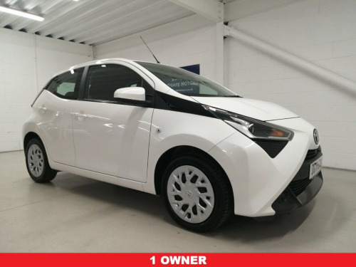 Toyota AYGO  1.0 VVT-i x-play Hatchback 5dr Petrol Manual Euro 