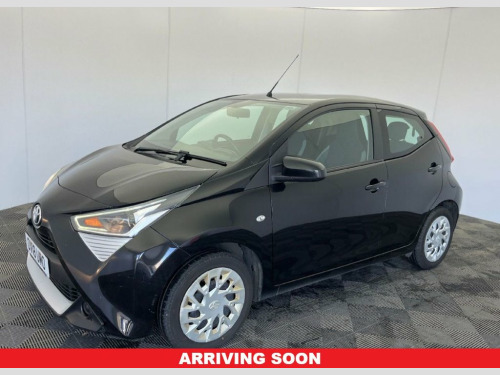 Toyota AYGO  1.0 VVT-i x-play Hatchback 5dr Petrol Manual Euro  