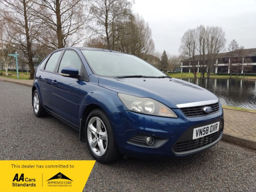 Ford Focus  1.8 Zetec Hatchback 5dr Petrol Manual (169 g/km, 123 bhp)