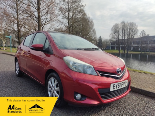 Toyota Yaris  1.33 Dual VVT-i T Spirit Hatchback 5dr Petrol Multidrive S Euro 5 (101 ps)