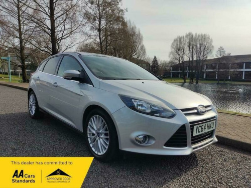 Ford Focus  1.6 TDCi Zetec Navigator Hatchback 5dr Diesel Manual Euro 5 (s/s) (115 ps)