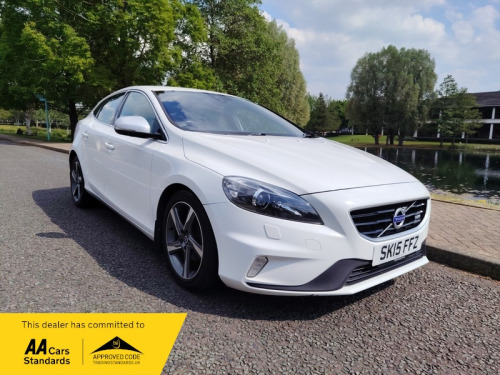 Volvo V40  1.6 D2 R-Design Lux Hatchback 5dr Diesel Manual Euro 5 (s/s) (115 ps)