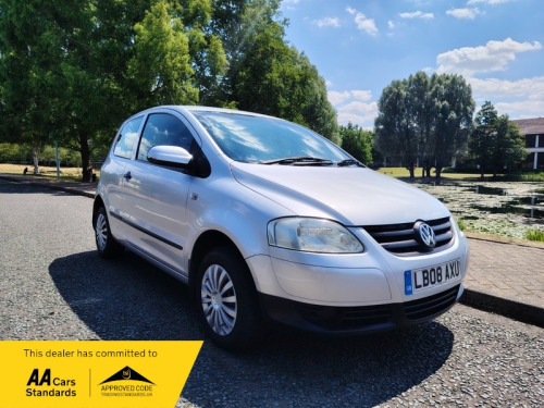 Volkswagen Fox  1.4 16V Urban Fox Hatchback 3dr Petrol Manual Euro 4 (75 ps)