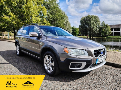 Volvo XC70  2.4D SE Lux Estate 5dr Diesel Geartronic Euro 4 (175 ps)
