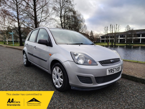 Ford Fiesta  1.6 Style Climate Hatchback 5dr Petrol Automatic (176 g/km, 99 bhp) 