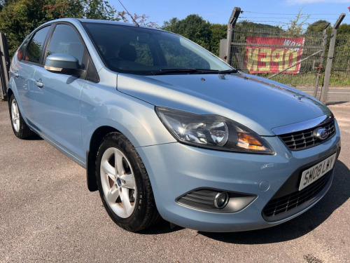 Ford Focus  1.6 Zetec Hatchback 5dr Petrol Manual (161 g/km, 9
