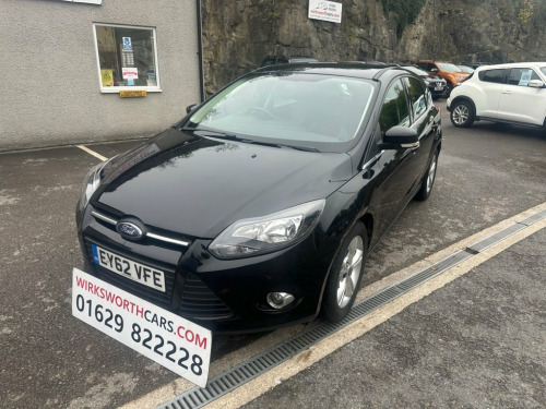 Ford Focus  1.0T EcoBoost Zetec Hatchback 5dr Petrol Manual Eu