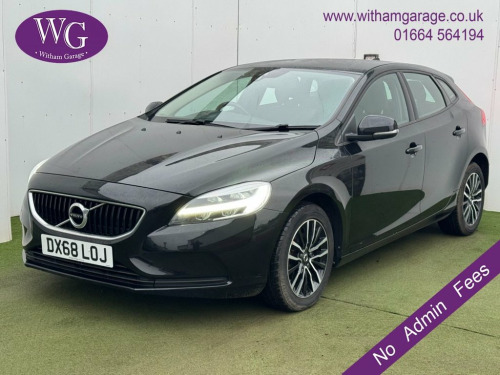 Volvo V40  2.0 D2 Momentum Nav Plus Hatchback 5dr Diesel Manu