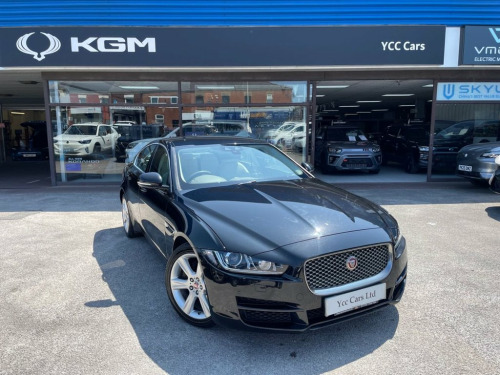 Jaguar XE  2.0d Portfolio Saloon 4dr Diesel Auto Euro 6 (s/s)