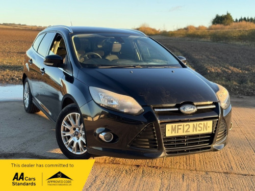 Ford Focus  1.6 Titanium Estate 5dr Petrol Manual Euro 5 (125 ps)