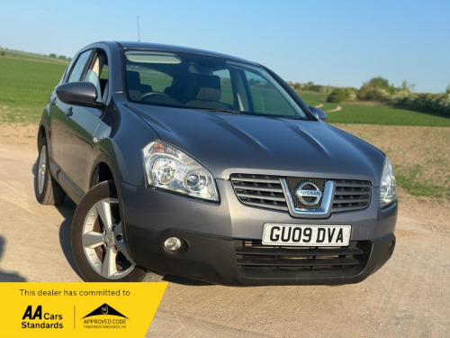 Nissan Qashqai  1.5 dCi Acenta Hatchback 5dr Diesel Manual 2WD (139 g/km, 105 bhp)
