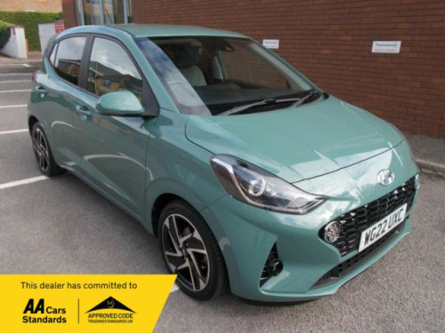 Hyundai i10  1.2 Premium Hatchback 5dr Petrol Auto Euro 6 (s/s) (84 ps)