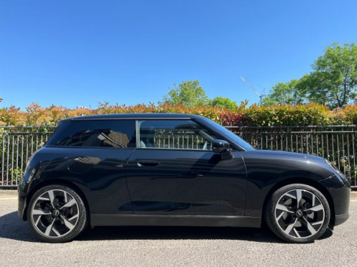 MINI Cooper  Cooper SE Exclusive SE