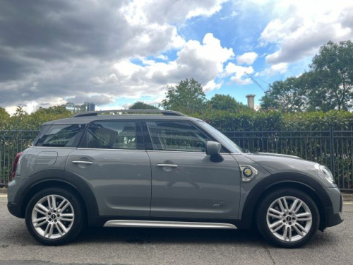 MINI Countryman  Cooper S E Exclusive 4WD