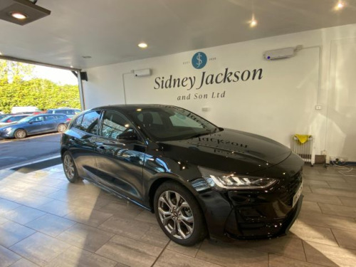 Ford Focus  ST-Line 5 door 1.0L EcoBoost 125PS FWD 6 Speed Manual 
