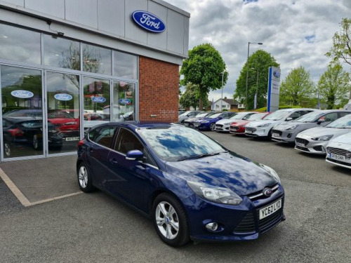 Ford Focus  1.6 Zetec Hatchback 5dr Petrol Powershift Euro 5 (125 ps)
