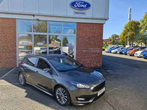 Ford Focus  1.0T EcoBoost ST-Line Hatchback 5dr Petrol Manual Euro 6 (s/s) (140 ps)