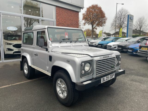 Land Rover 90  2.5 TD5 XS Station Wagon 3dr Diesel Manual (282 g/km, 120 bhp)