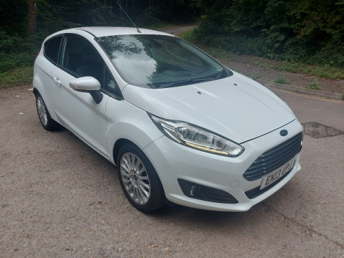 Ford Fiesta  TITANIUM TDCI