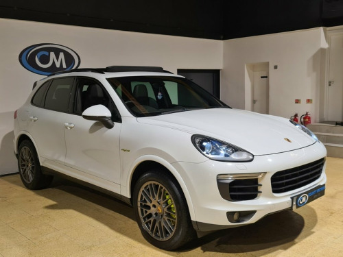 Porsche Cayenne  3.0 V6 E-Hybrid S Platinum Edition SUV 5dr Petrol 