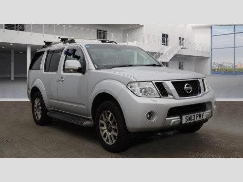 Nissan Pathfinder  DCI TEKNA