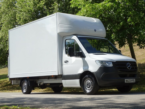 Mercedes-Benz Sprinter 2.0 315 CDI Progressive Chassis Cab 2dr Diesel Manual RWD L3 Euro 6 (s/s) (