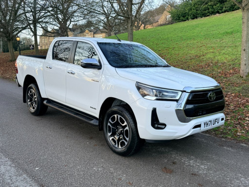 Toyota Hi-Lux  2.8 D-4D Invincible Pickup Double Cab 4dr Diesel Auto 4WD Euro 6 (s/s) (204