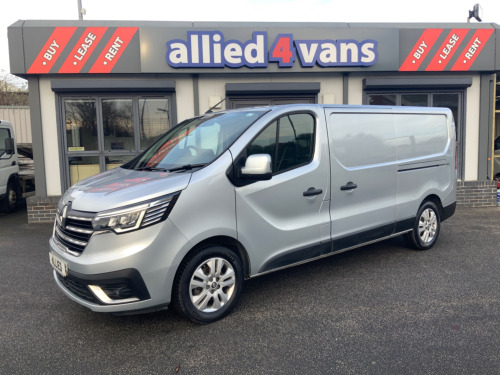Renault Trafic  LL30 LWB 2.0 15O DCI  SPORT  ** A/C ** NAV ** 