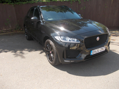 Jaguar F-PACE  CHEQUERED FLAG AWD