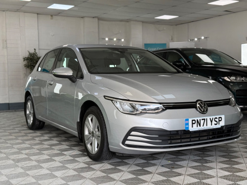 Volkswagen Golf  2.0 TDi 'Life' DSG-Automatic