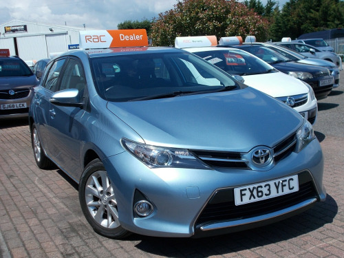 Toyota Auris  1.6 ICON   5-Door *ONLY 46,000 MILES & PARKING CAMERA*