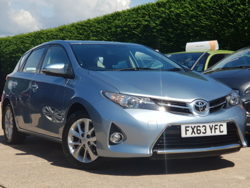Toyota Auris  1.6 ICON   5-Door *ONLY 46,000 MILES & PARKING CAMERA*