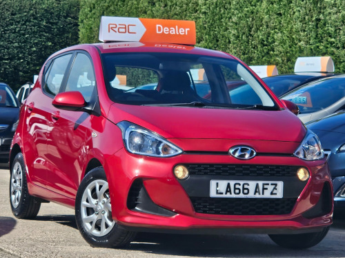 Hyundai i10  SE 5-Door AUTOMATIC   *1 OWNER, 3,900 MILES*