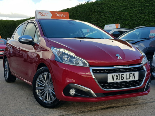 Peugeot 208  1.2 PURE TECH ALLURE PARKING SENSORS & 20 TAX