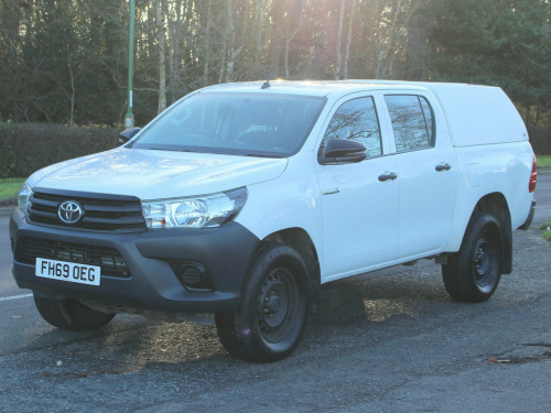 Toyota Hi-Lux  2.4 D-4D Active Pickup Extended Cab 4dr Diesel Manual 4WD Euro 6 (3.5t) (15