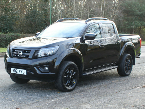 Nissan Navara  2.3 dCi N-Guard Pickup Double Cab 4dr Diesel Auto 4WD Euro 6 (190 ps)