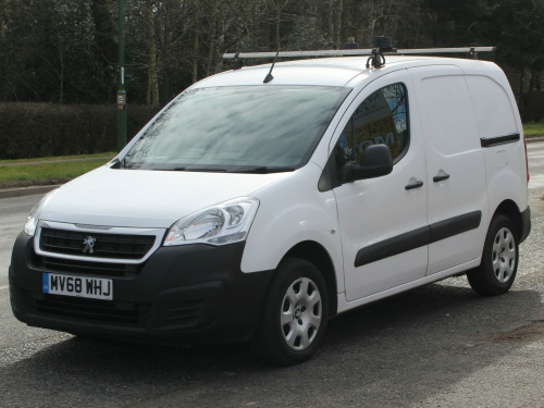 Peugeot Partner  1.6 BlueHDi 854 Professional Panel Van 5dr Diesel Manual L1 (112 g/km, 97.6