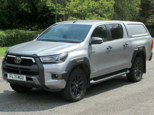 Toyota Hi-Lux  2.8 D-4D Invincible X Pickup Double Cab 4dr Diesel Manual 4WD Euro 6 (s/s) 