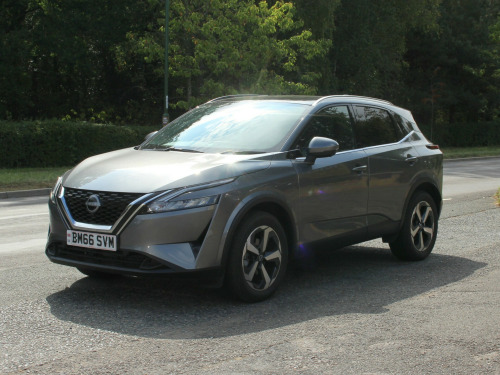 Nissan Qashqai  1.3 DIG-T MHEV N-Connecta SUV 5dr Petrol Hybrid XTRON Euro 6 (s/s) (158 ps)