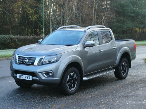 Nissan Navara  2.3 dCi Tekna Pickup Double Cab 4dr Diesel Manual 4WD Euro 6 (s/s) (190 ps)