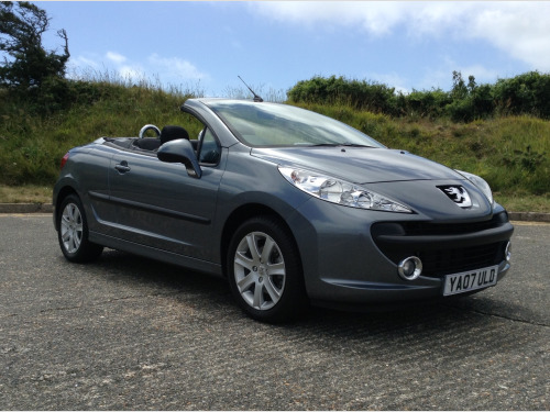 Peugeot 207  1.6 16V Sport 2dr, Only 2.600 miles from new.