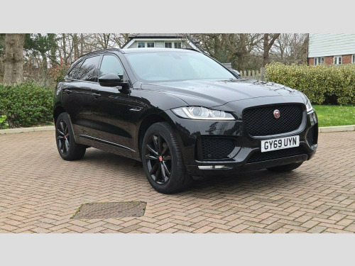 Jaguar F-PACE  2.0 D180 Chequered Flag Auto AWD Euro 6 (s/s) 5dr 