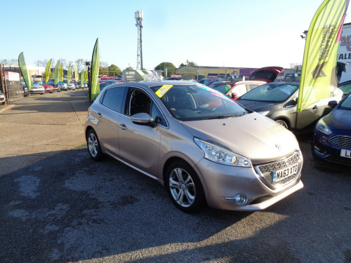 Peugeot 208  1.2 VTI ALLURE 5-Door