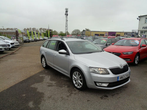 Skoda Octavia  2.0 ELEGANCE TDI CR ESTATE 5-Door