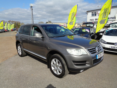 Volkswagen Touareg  3.0 225 4X4 V6 SE TDI 5-Door